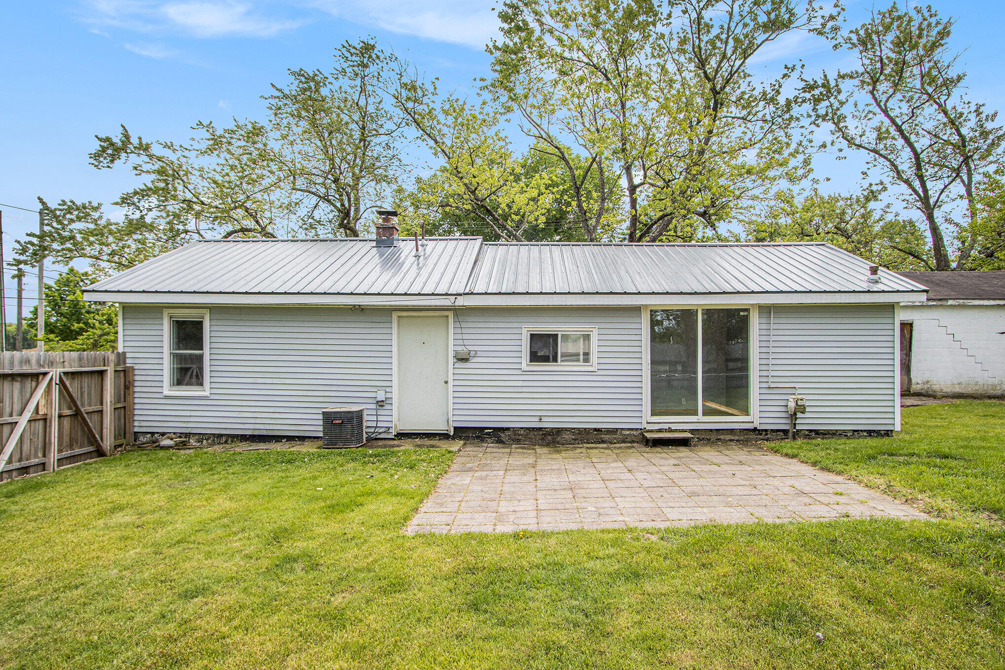 Kalamazoo, Michigan 49008, United States, 3 Bedrooms Bedrooms, ,1 BathroomBathrooms,Residential,Active,141081