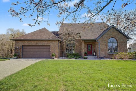 Photo of 7924 Park Ridge Drive SW, Jenison, MI 49428 (MLS # 26017407)