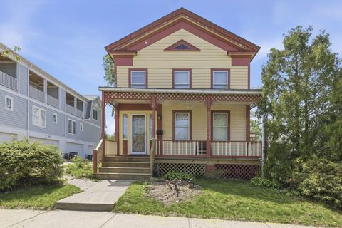 Photo of 126 N Barton Street, New Buffalo, MI 49117 (MLS # 26017725)