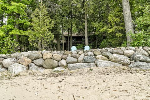 3929 Bay Valley Drive Williamsburg MI 49690