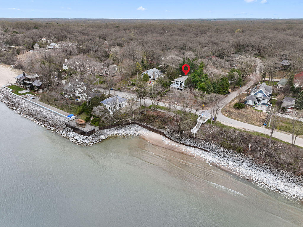 4103 Lake Shore Drive