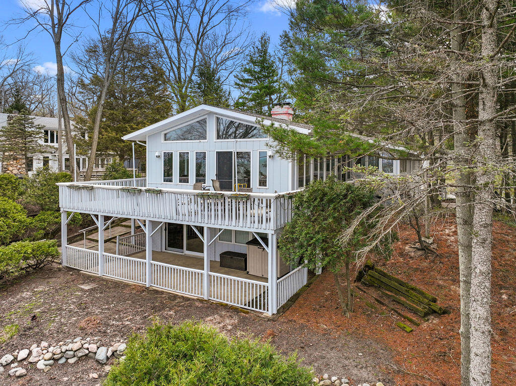 4103 Lake Shore Drive