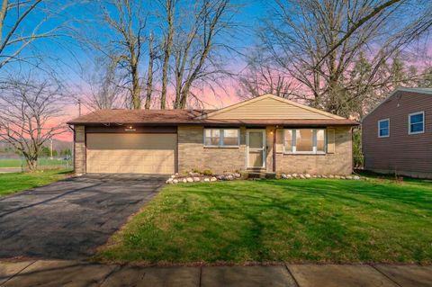 Photo of 4317 Farnham Avenue, Portage, MI 49002 (MLS # 26017987)