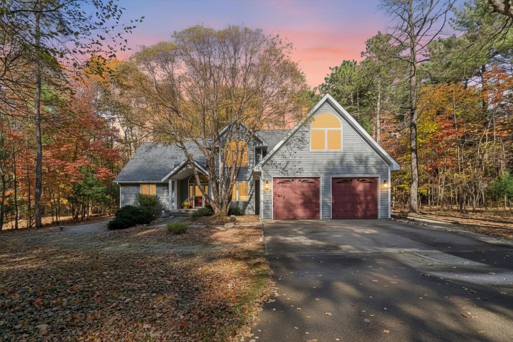 Photo of 2335 Forest Trail Circle, Fennville, MI 49408 (MLS # 25056487)