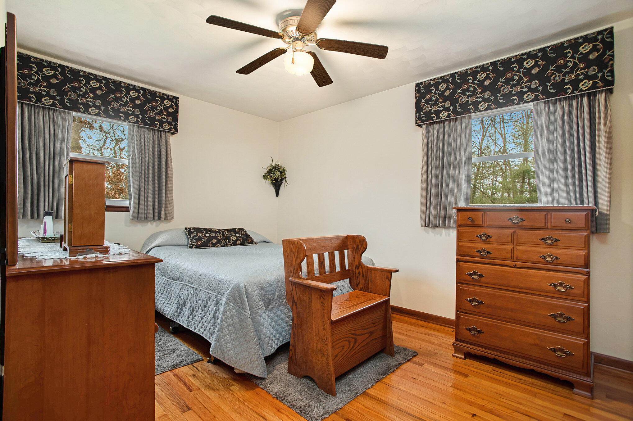 Galesburg, Michigan 49053, United States, 3 Bedrooms Bedrooms, ,2 BathroomsBathrooms,Residential,Pending,195228