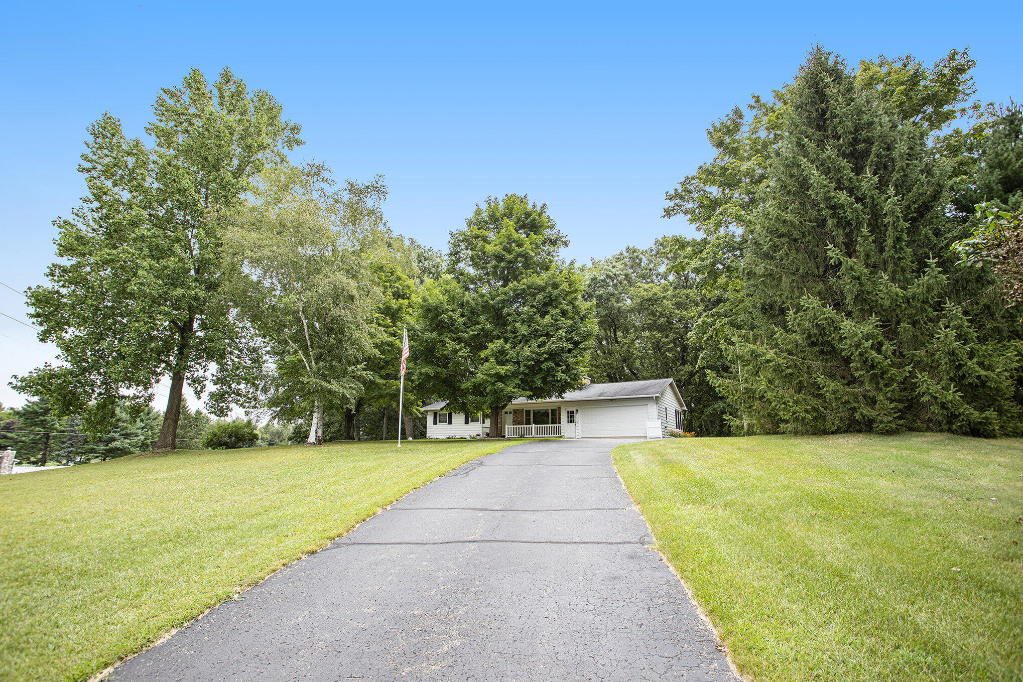 Galesburg, Michigan 49053, United States, 3 Bedrooms Bedrooms, ,2 BathroomsBathrooms,Residential,Pending,195228