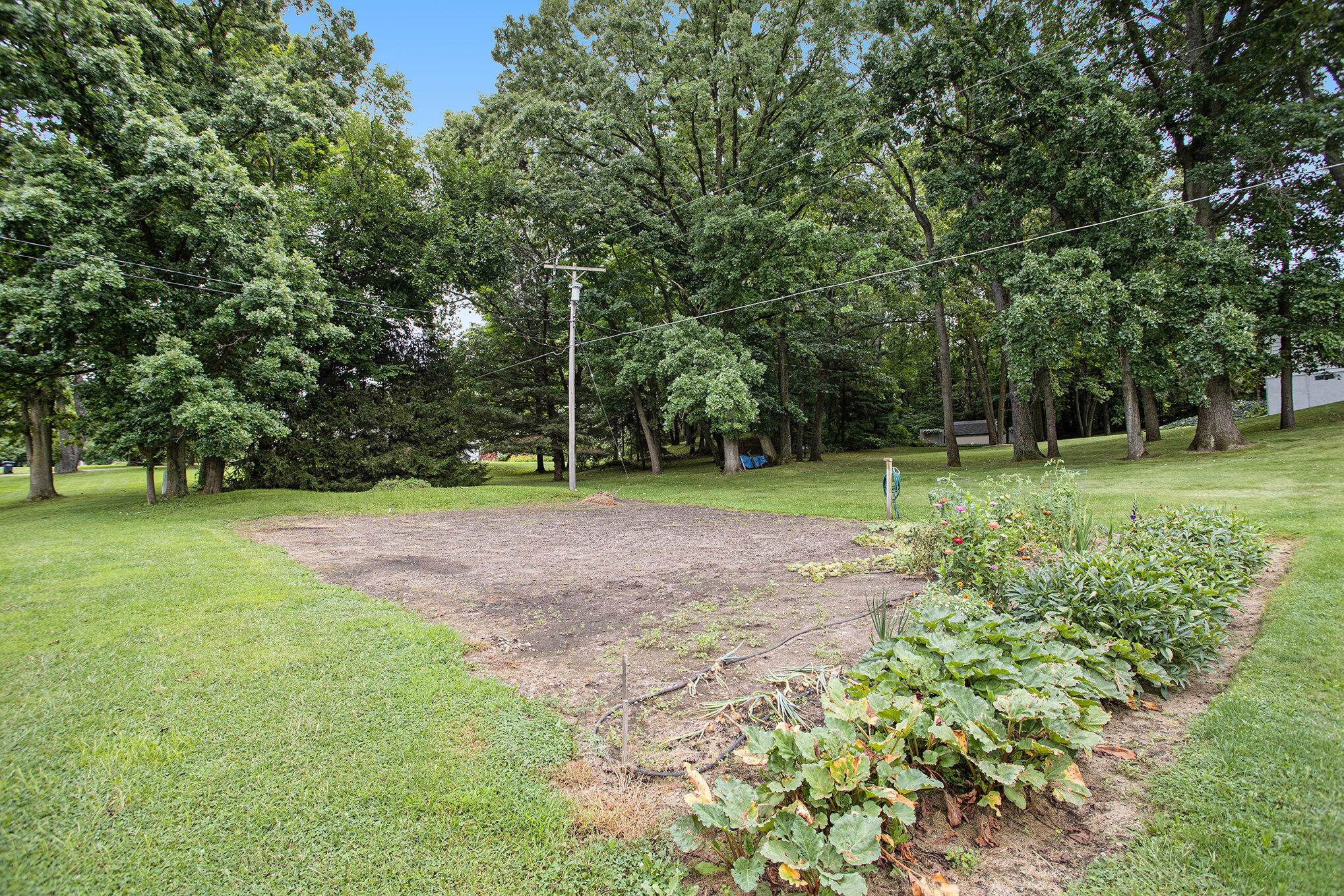 Galesburg, Michigan 49053, United States, 3 Bedrooms Bedrooms, ,2 BathroomsBathrooms,Residential,Pending,195228