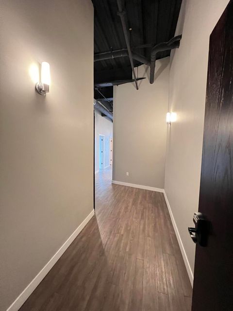 MLS: 25006386