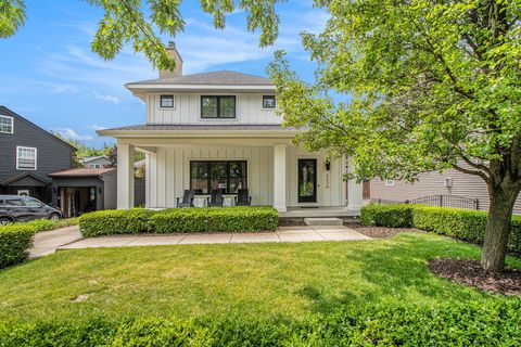 2234 Lake Drive SE East Grand Rapids MI 49506