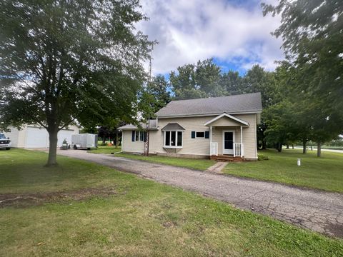 Photo of 19264 Marcellus Highway, Marcellus, MI 49067 (MLS # 25043418)