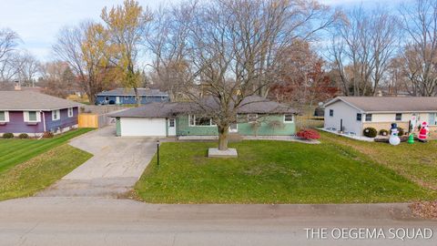 Photo of 1101 Lynden Road, Holland, MI 49423 (MLS # 25060181)