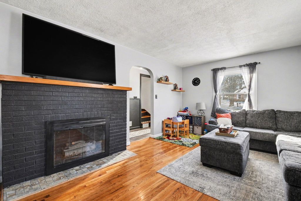 Photo of 1 Grand Avenue, Niles, MI 49120 (MLS # 26005089)