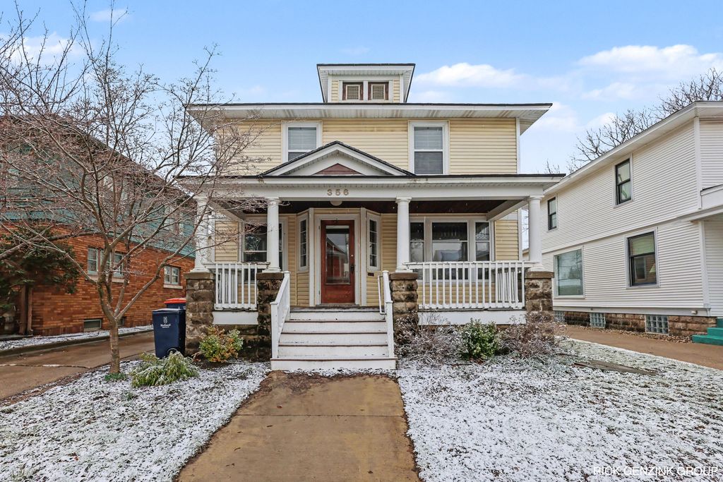 Photo of 356 Pine Avenue, Holland, MI 49423 (MLS # 26011329)