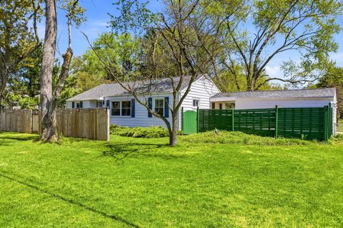Photo of 2521 S 13th Street, Niles, MI 49120 (MLS # 26016829)