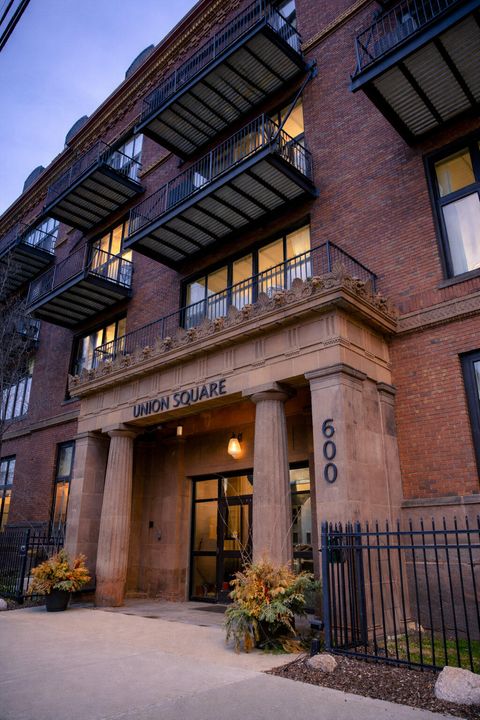 Photo of 600 NW Broadway Avenue NW #118, Grand Rapids, MI 49504 (MLS # 26013402)