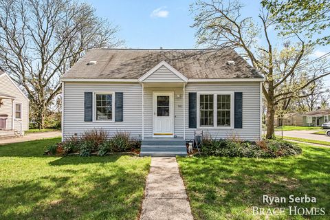 Photo of 960 35th Street SW, Wyoming, MI 49509 (MLS # 26018829)