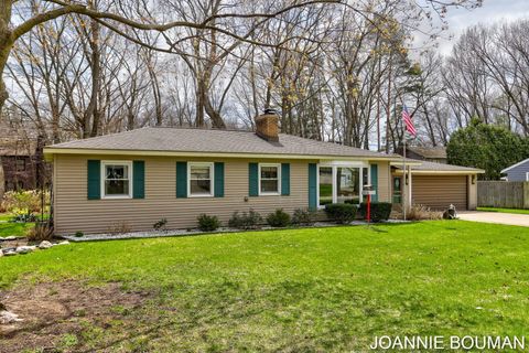 716 Pine Bay Avenue, Holland, MI 49424 - MLS#: 25015182
