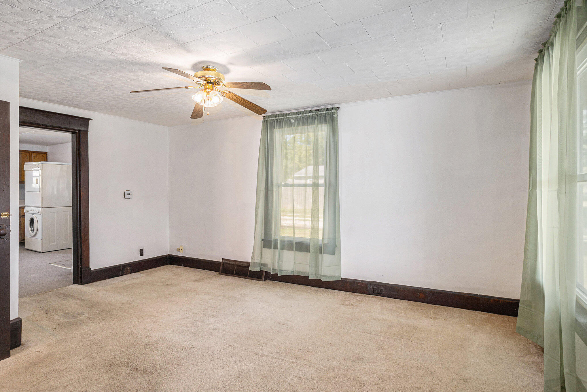 Sturgis, Michigan 49091, United States, 3 Bedrooms Bedrooms, ,2 BathroomsBathrooms,Residential,Active,197098