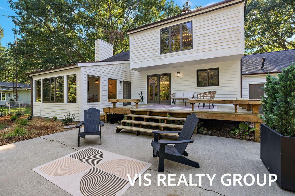 Photo of 18630 N Fruitport Road, Spring Lake, MI 49456 (MLS # 25061472)