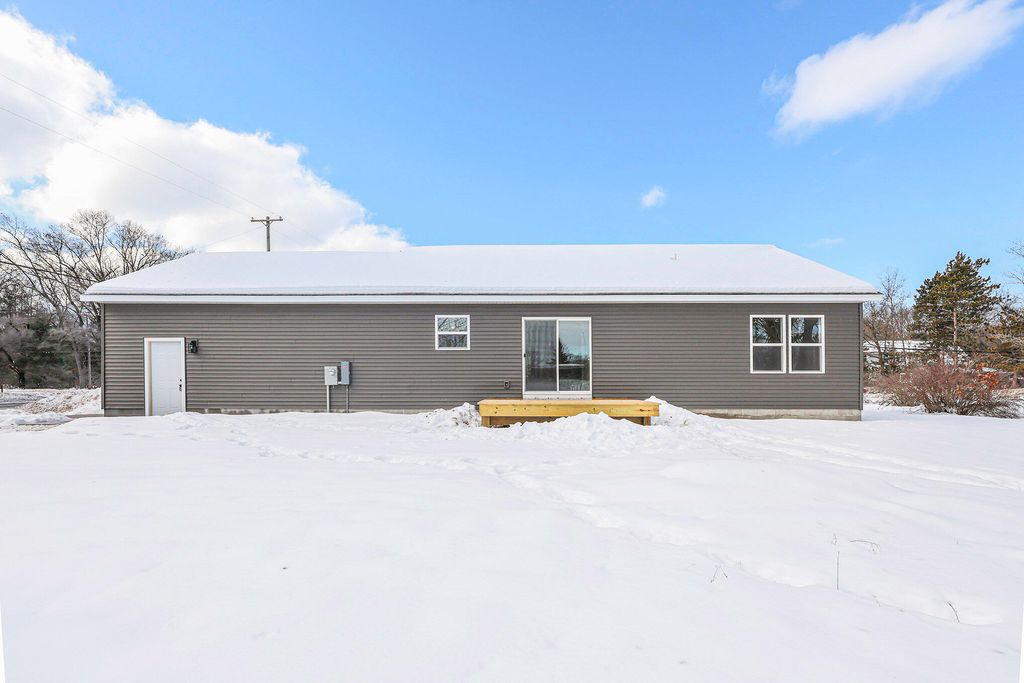Photo of 1366 S Wolf Lake Road, Muskegon, MI 49442 (MLS # 25062415)