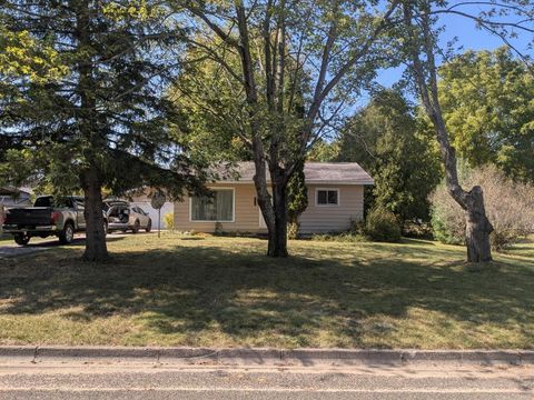 Photo of 9048 Kaleva Street, Kaleva, MI 49645 (MLS # 25048254) Photo of 9048 Kaleva Street, Kaleva, MI 49645 (MLS # 25048254)