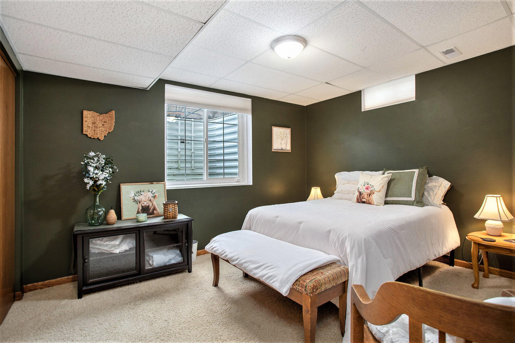 Battle Creek, Michigan 49015, United States, 5 Bedrooms Bedrooms, ,4 BathroomsBathrooms,Residential,Pending,115406