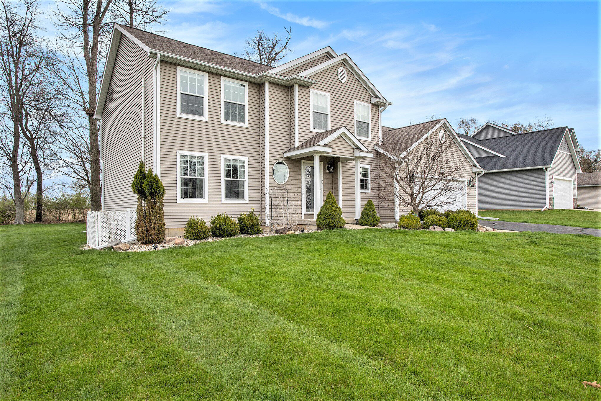 Battle Creek, Michigan 49015, United States, 5 Bedrooms Bedrooms, ,4 BathroomsBathrooms,Residential,Pending,115406