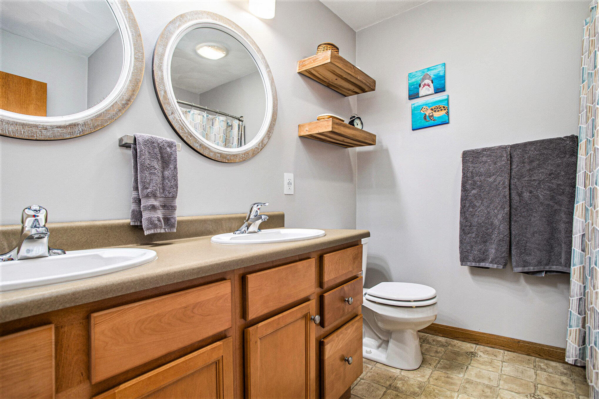 Battle Creek, Michigan 49015, United States, 5 Bedrooms Bedrooms, ,4 BathroomsBathrooms,Residential,Pending,115406