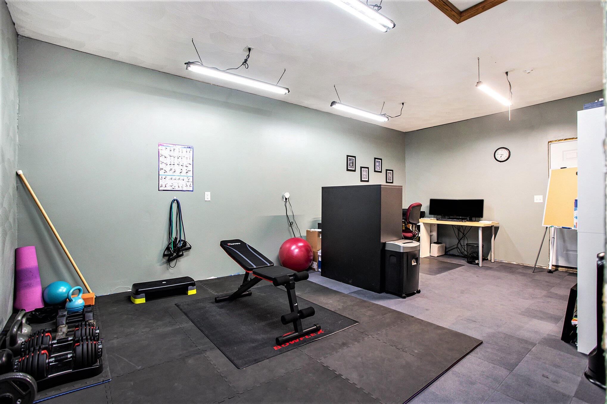 Battle Creek, Michigan 49015, United States, 5 Bedrooms Bedrooms, ,4 BathroomsBathrooms,Residential,Pending,115406