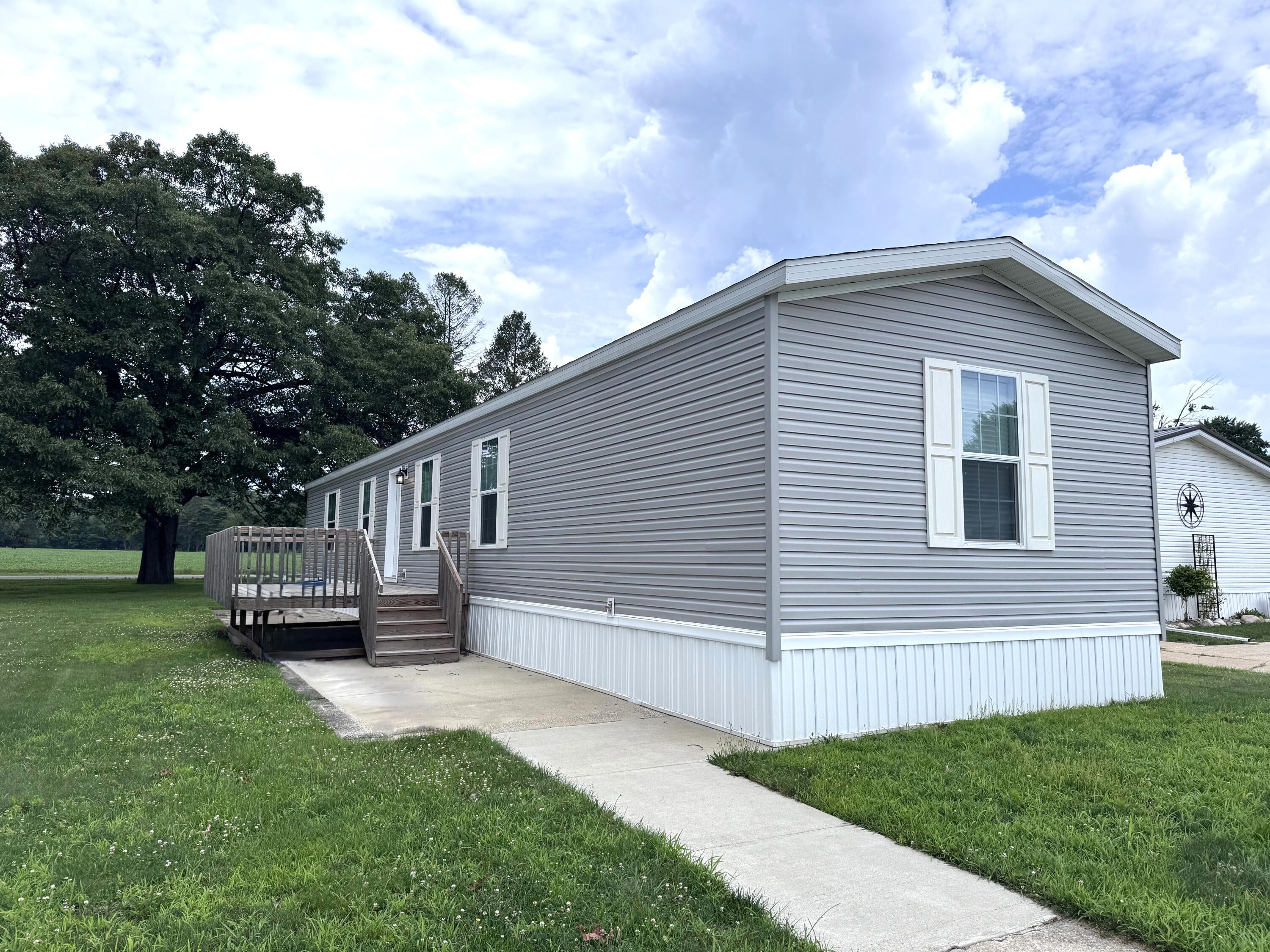 Photo 1 of 38 — 69205 Garver Lake Road Unit Lot 9, Edwardsburg, MI 49112