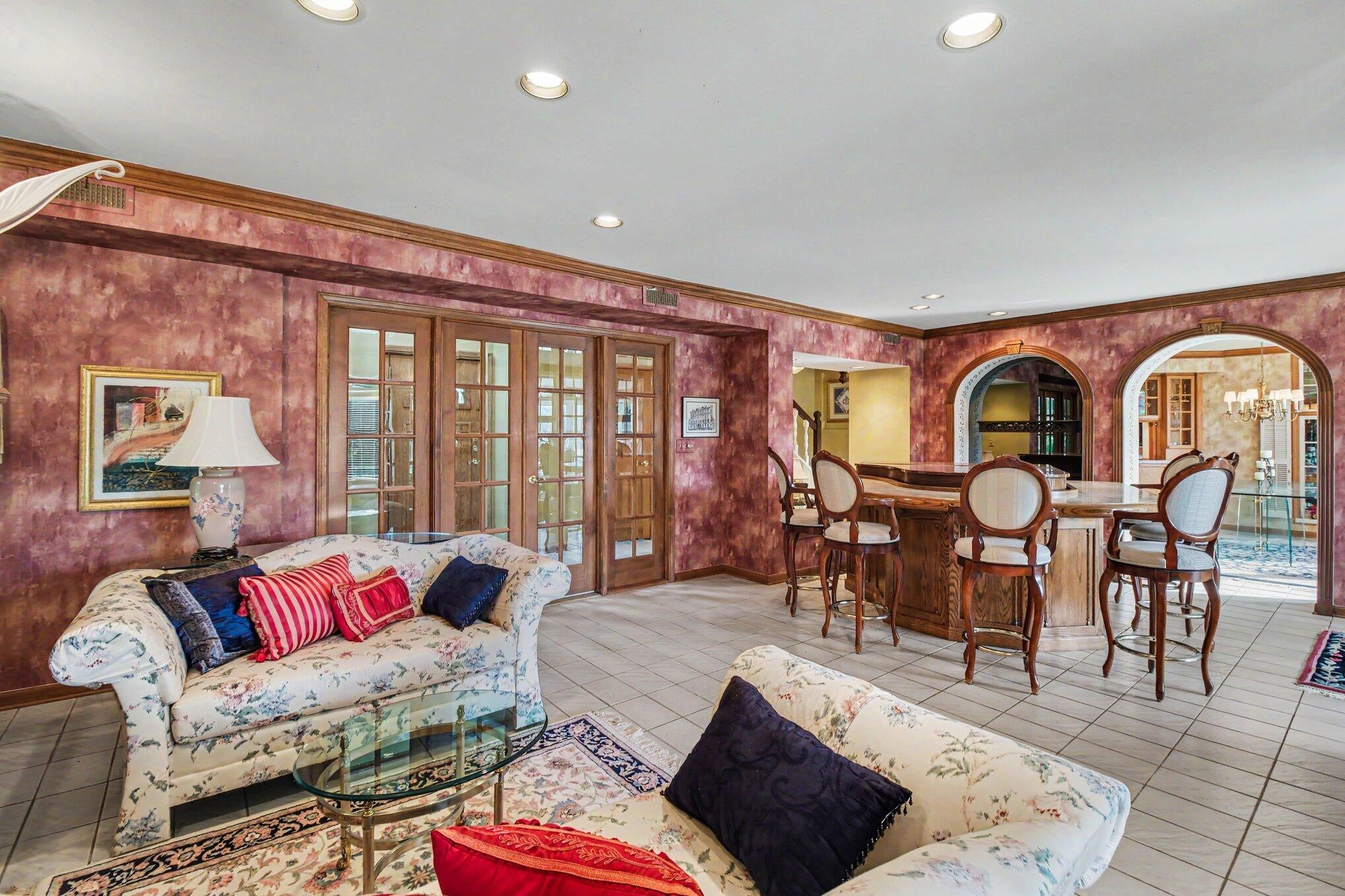 460 E Long Lake Road
