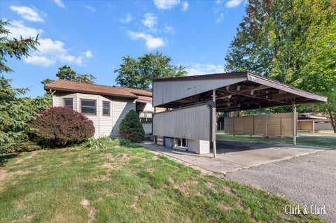 Photo for 2630 Chatham Woods Drive SE