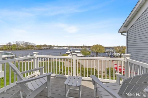 Photo of 931 W Savidge Street #20, Spring Lake, MI 49456 (MLS # 26021783)
