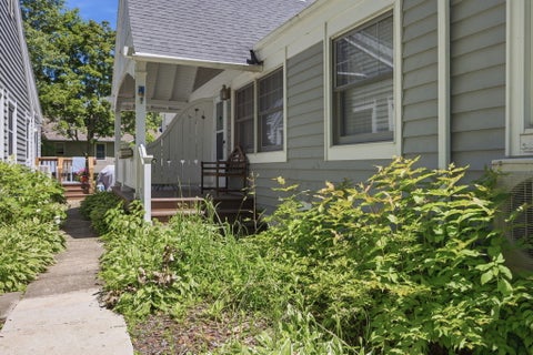 Photo for 15577 Victor Road