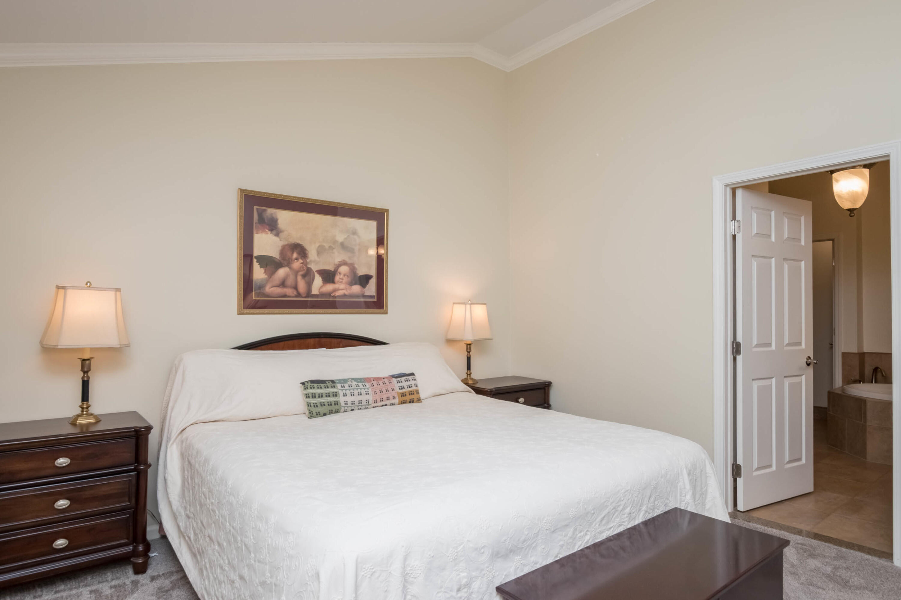 Rochester Hills, Michigan 48309, United States, 2 Bedrooms Bedrooms, ,3 BathroomsBathrooms,Residential,Pending,132411