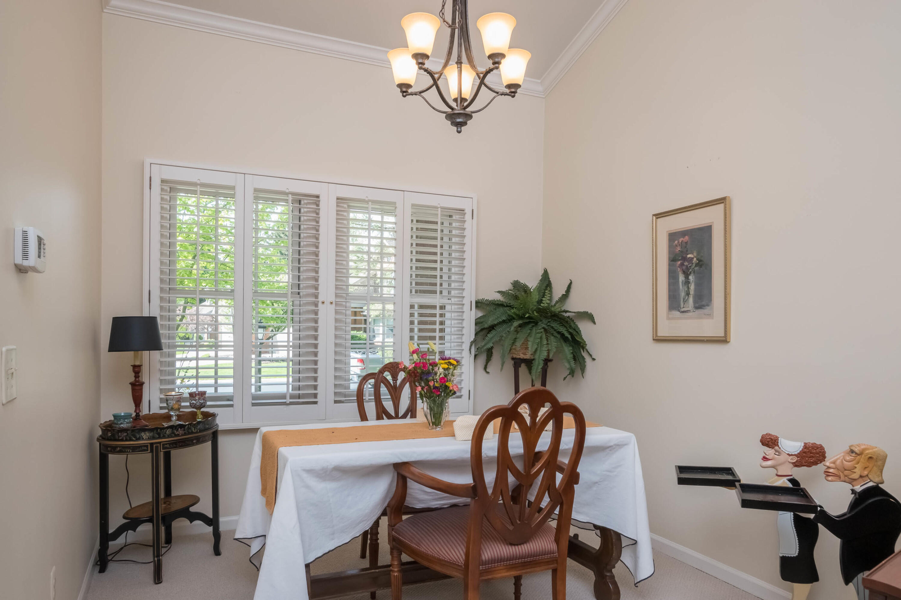 Rochester Hills, Michigan 48309, United States, 2 Bedrooms Bedrooms, ,3 BathroomsBathrooms,Residential,Pending,132411