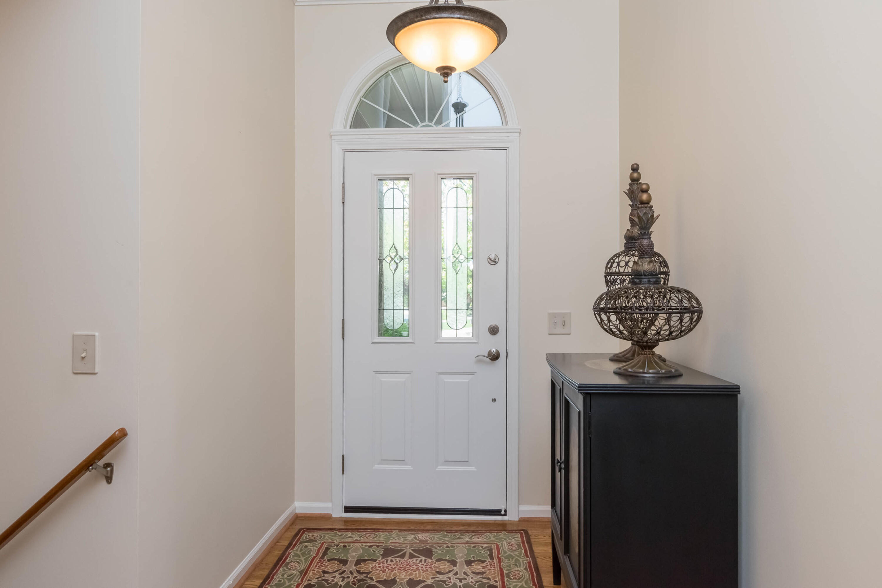 Rochester Hills, Michigan 48309, United States, 2 Bedrooms Bedrooms, ,3 BathroomsBathrooms,Residential,Pending,132411