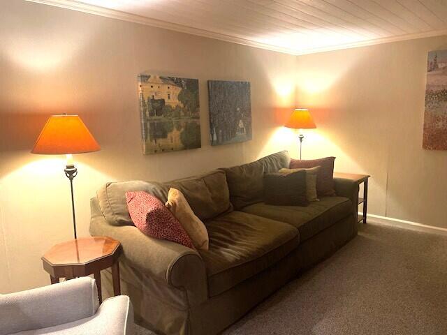 Rochester Hills, Michigan 48309, United States, 2 Bedrooms Bedrooms, ,3 BathroomsBathrooms,Residential,Pending,132411