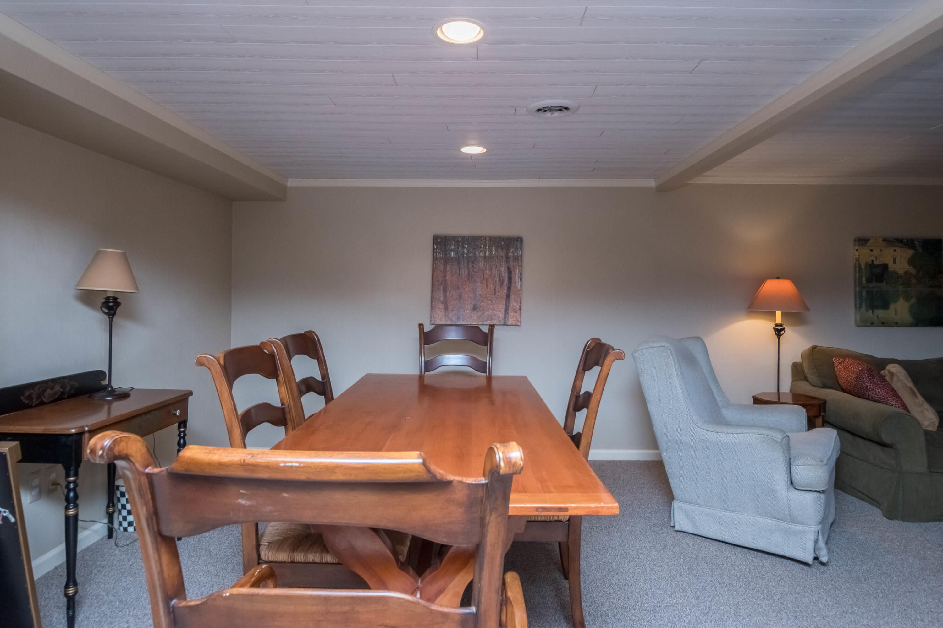 Rochester Hills, Michigan 48309, United States, 2 Bedrooms Bedrooms, ,3 BathroomsBathrooms,Residential,Pending,132411