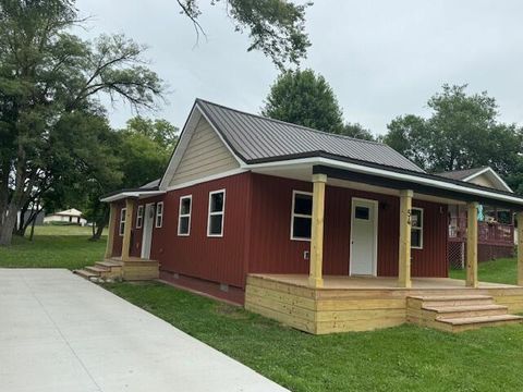 Photo of 54 N ELM Street, Hesperia, MI 49421 (MLS # 25041954)