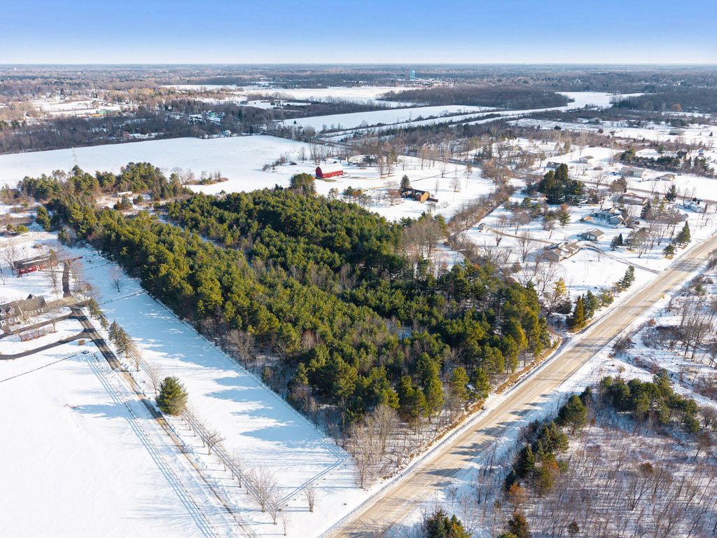 Photo of 8110 Calkins Road, Flushing, MI 48433 (MLS # 26005401)