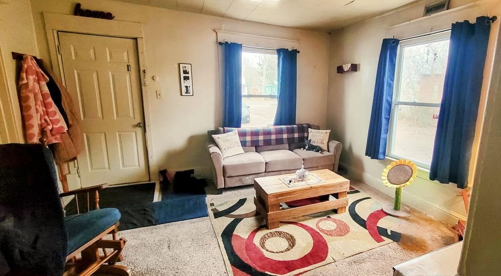 Photo of 357 Amity Avenue, Muskegon, MI 49442 (MLS # 25060264)