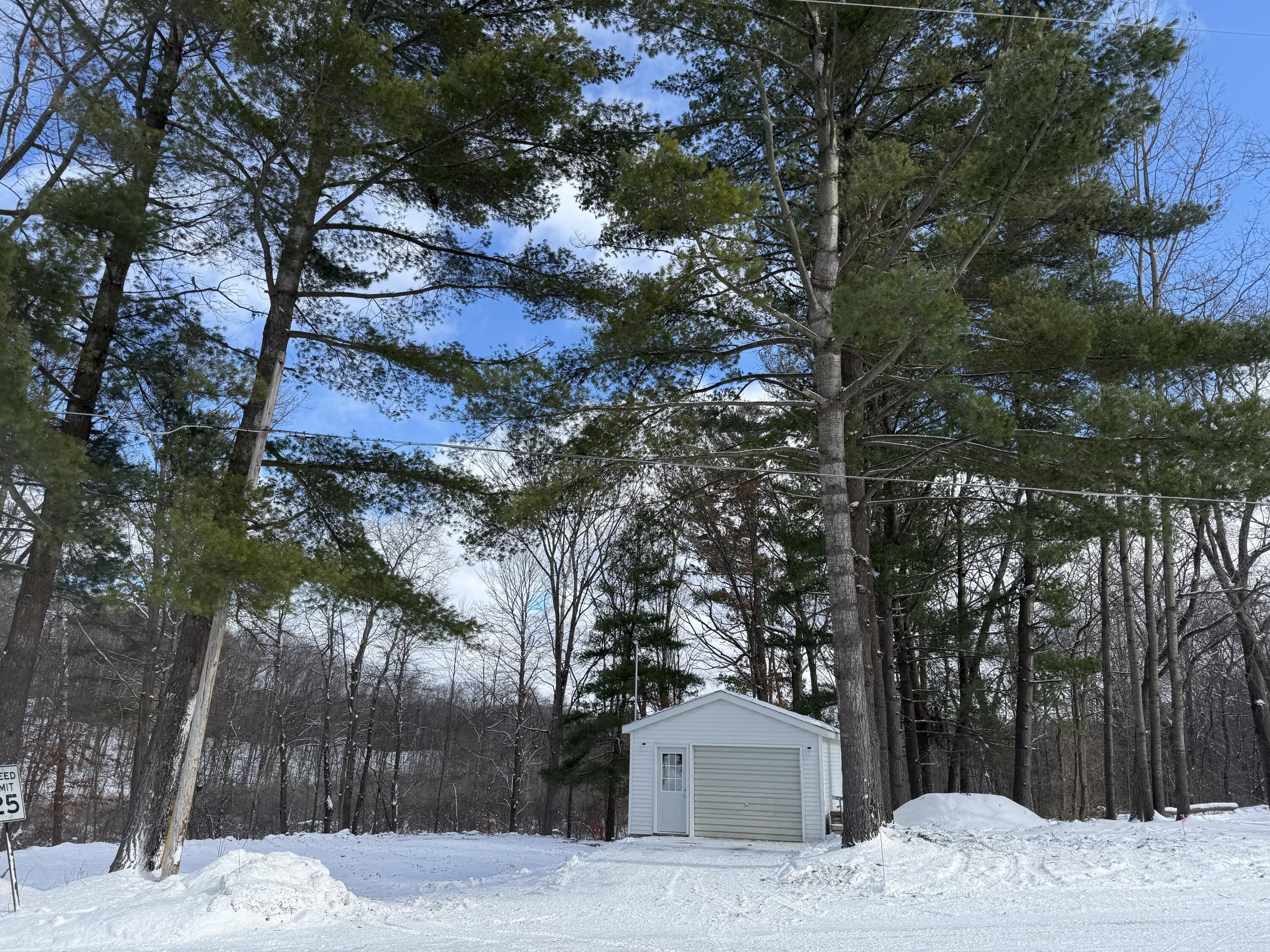 10780 Round Lake Drive