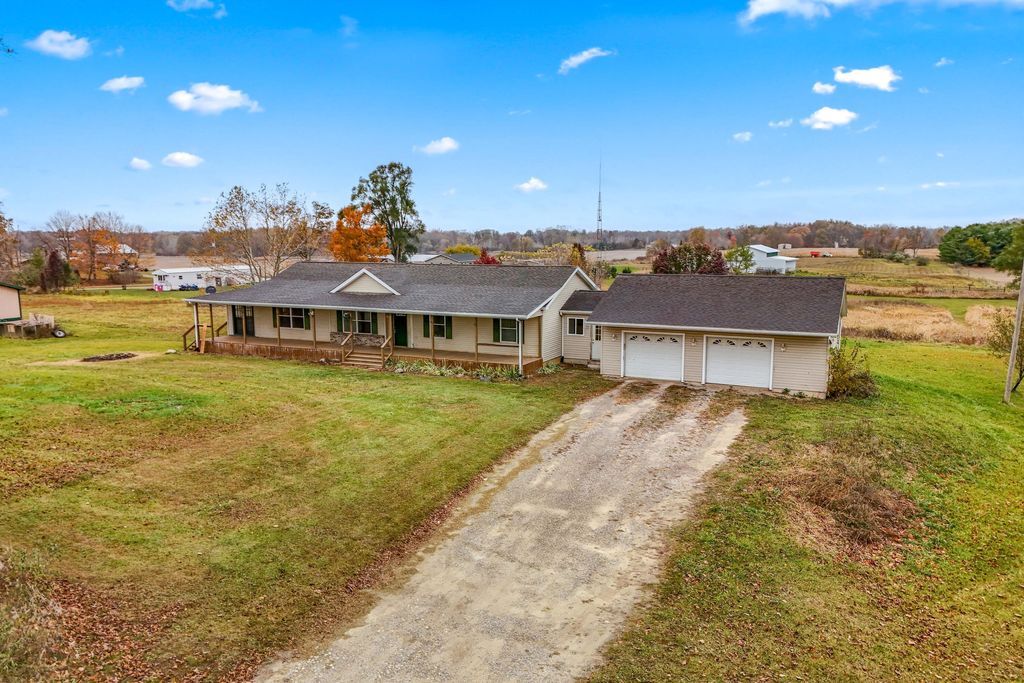 Photo of 7534 Robins Road, Hillsdale, MI 49242 (MLS # 25056197)