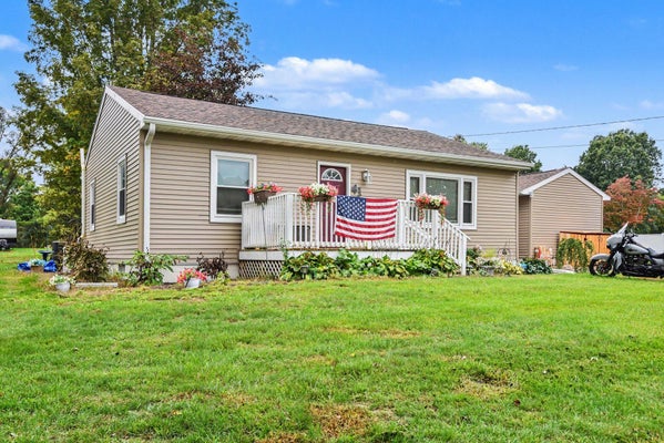 41 BOYER DR, BATTLE CREEK, MI 49014 - Image 52096d35f7bbae54013baf5e92d49385/5735575