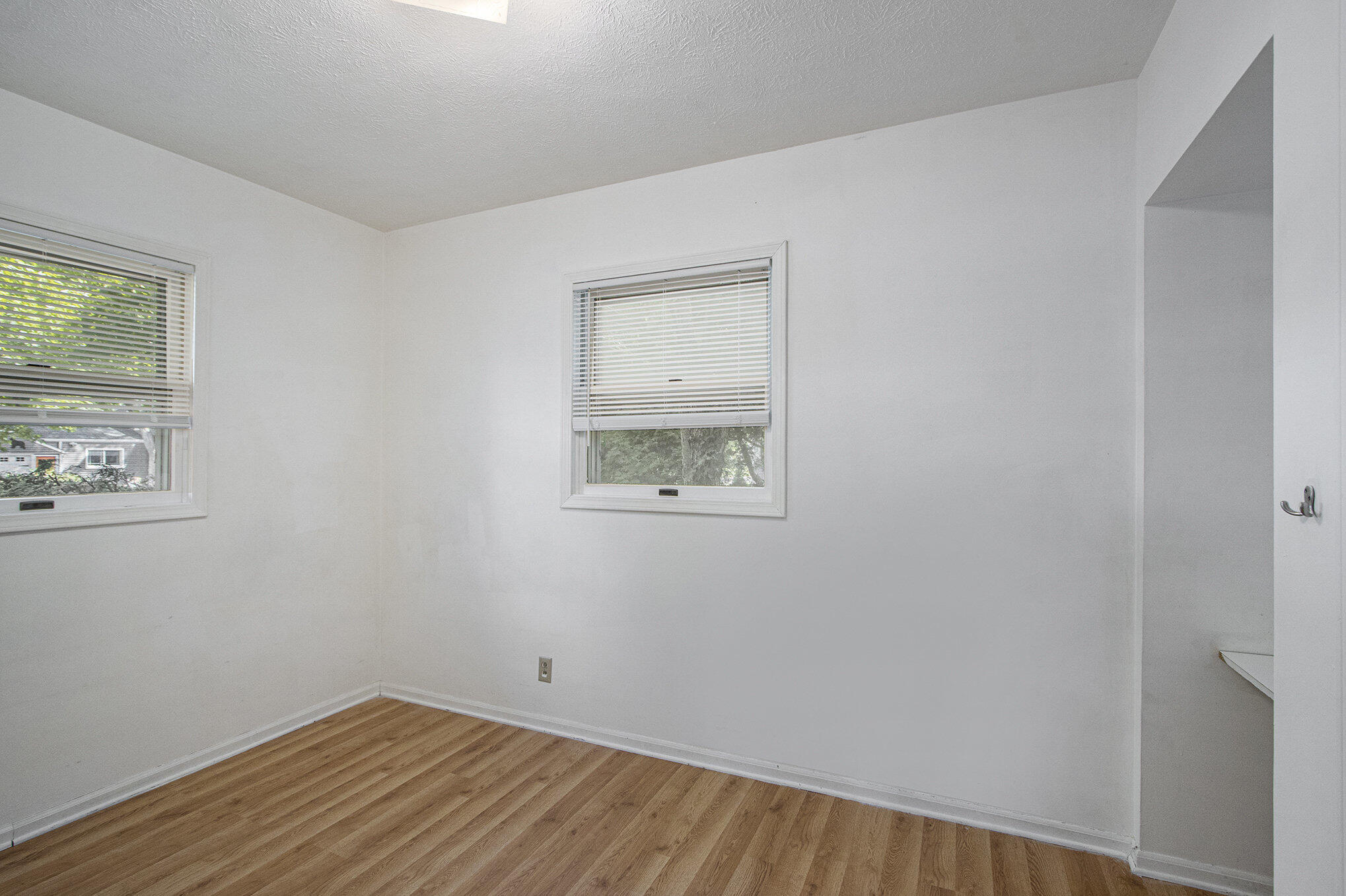 Portage, Michigan 49024, United States, 3 Bedrooms Bedrooms, ,4 BathroomsBathrooms,Residential,Active,207302