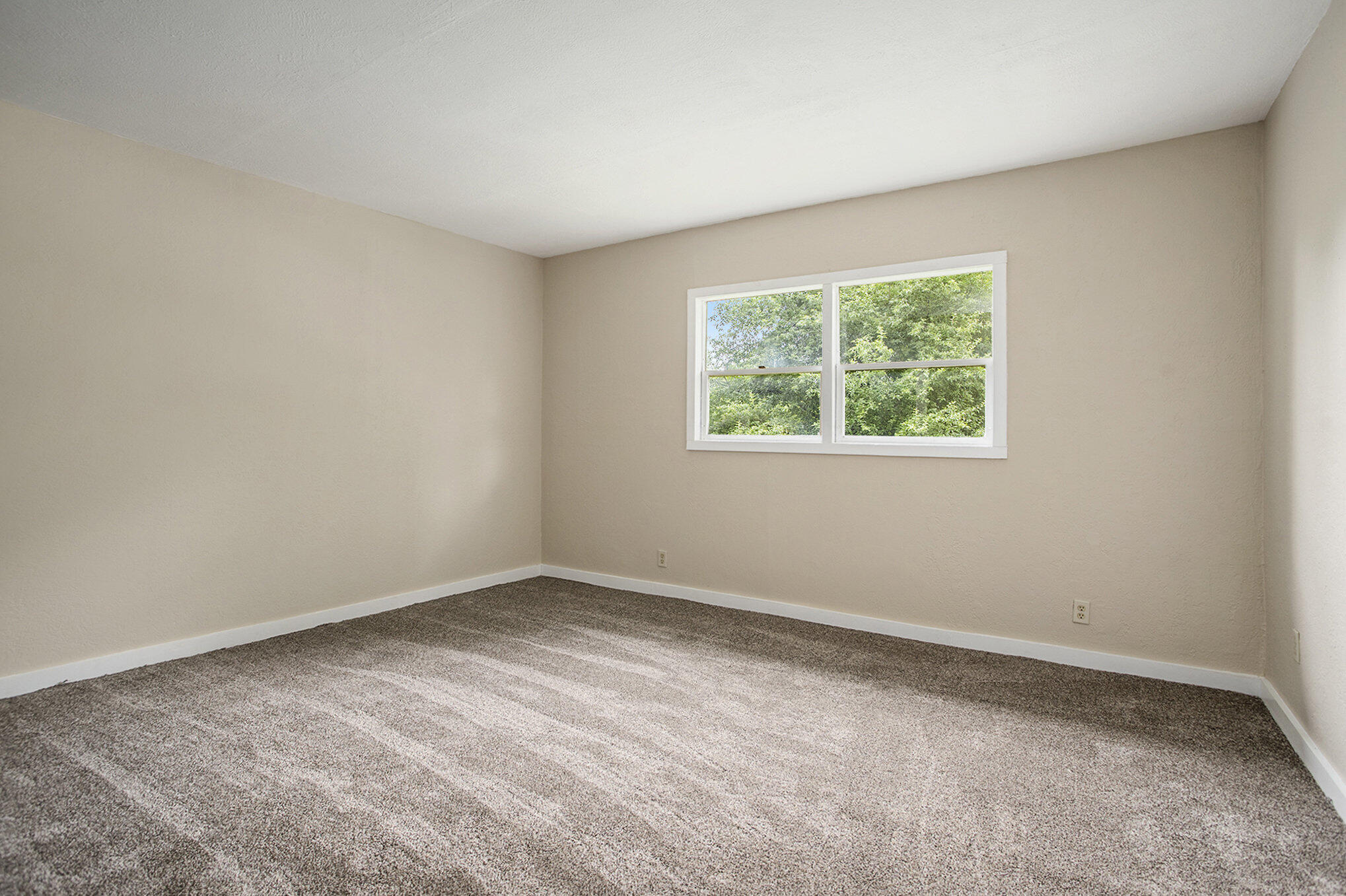 Delton, Michigan 49046, United States, 3 Bedrooms Bedrooms, ,2 BathroomsBathrooms,Residential,Active,157159