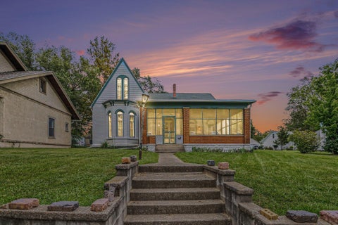 Photo for 118 W Front Street