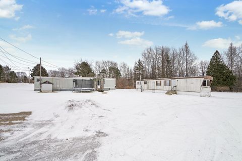 MLS: 25005033