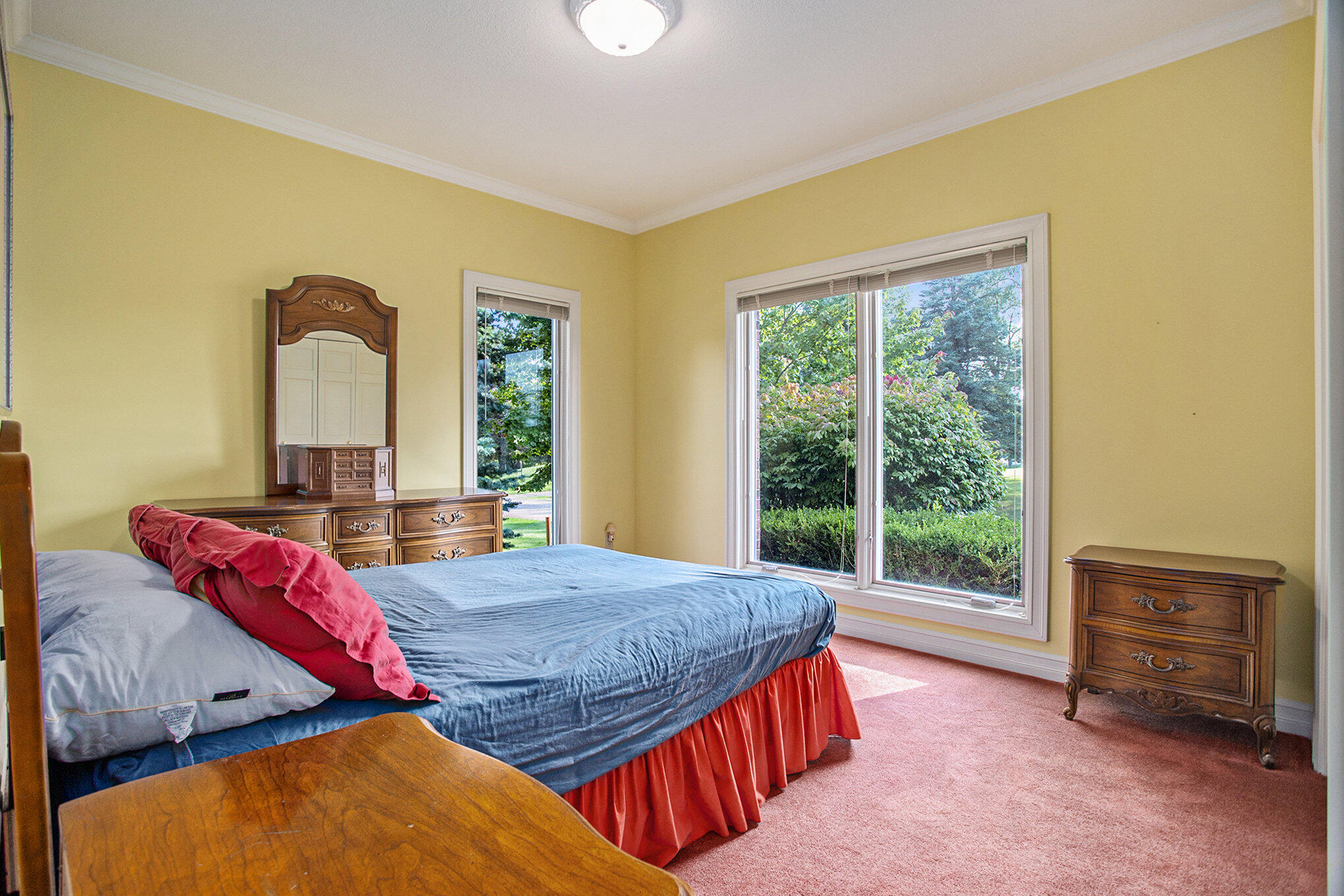 Marshall, Michigan 49068, United States, 4 Bedrooms Bedrooms, ,3 BathroomsBathrooms,Residential,Pending,46547